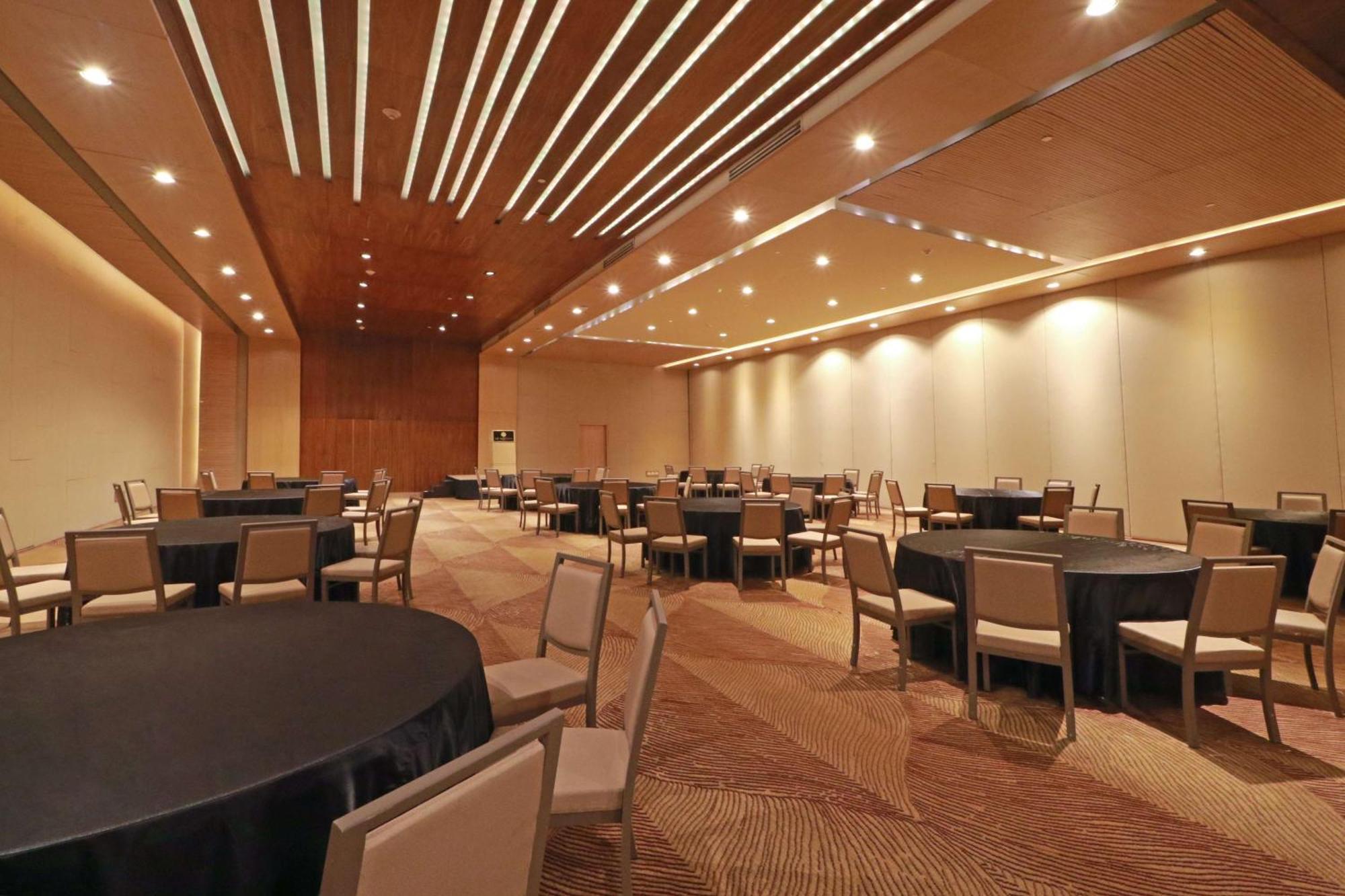 Hotel Ms Milenium Monterrey Curio Collection By Hilton San Pedro Garza Garcia Exteriér fotografie
