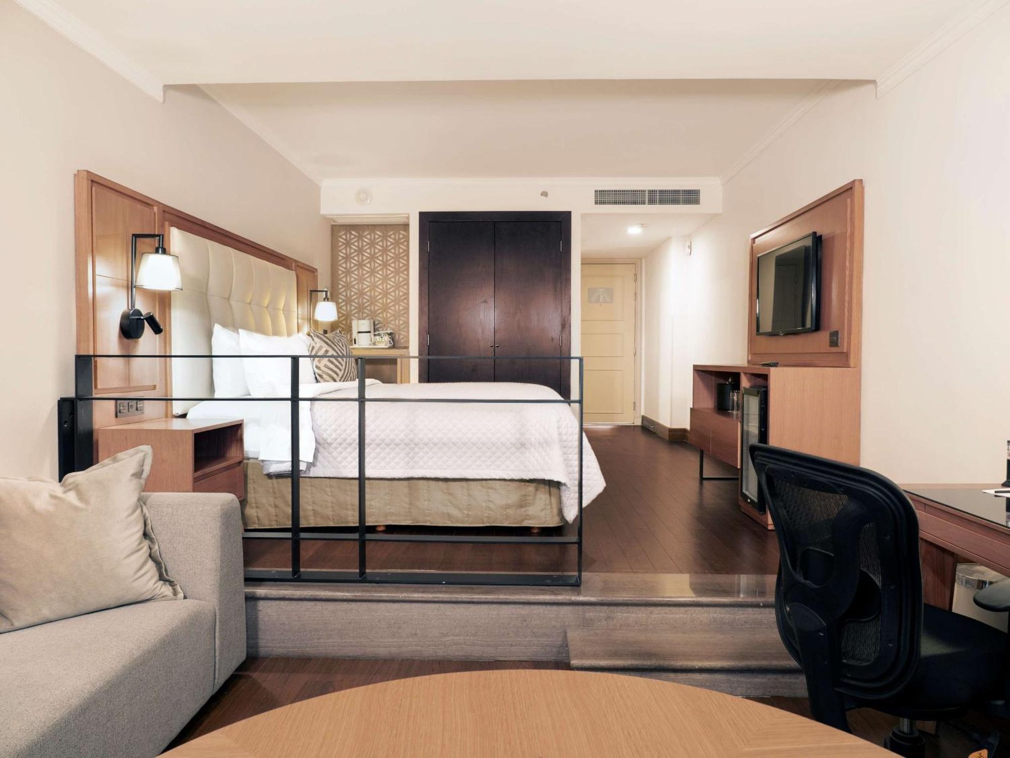 Hotel Ms Milenium Monterrey Curio Collection By Hilton San Pedro Garza Garcia Exteriér fotografie