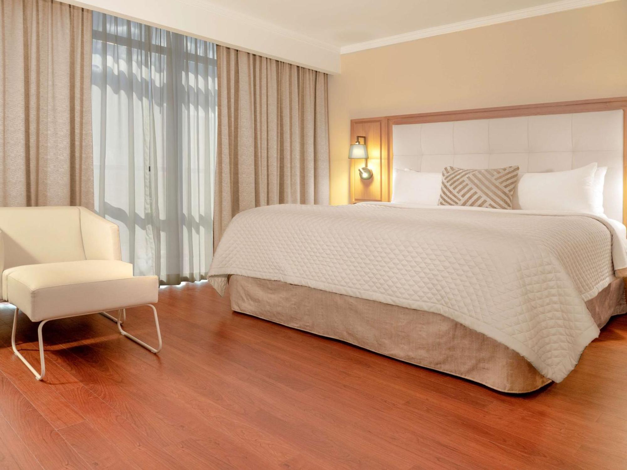 Hotel Ms Milenium Monterrey Curio Collection By Hilton San Pedro Garza Garcia Exteriér fotografie
