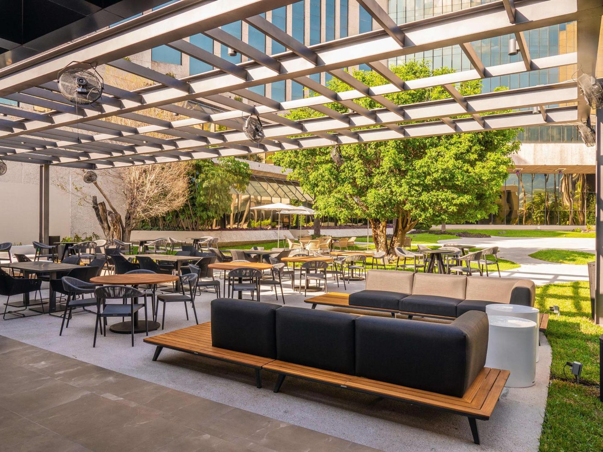 Hotel Ms Milenium Monterrey Curio Collection By Hilton San Pedro Garza Garcia Exteriér fotografie